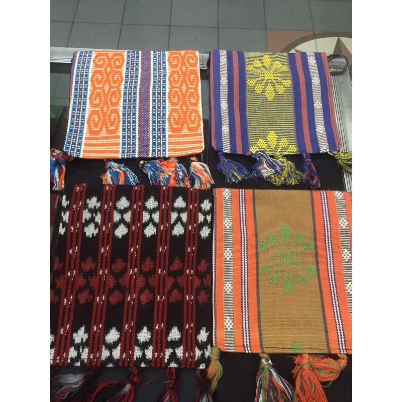 Tas Selempang Rumbai Tenun NTT (Original)