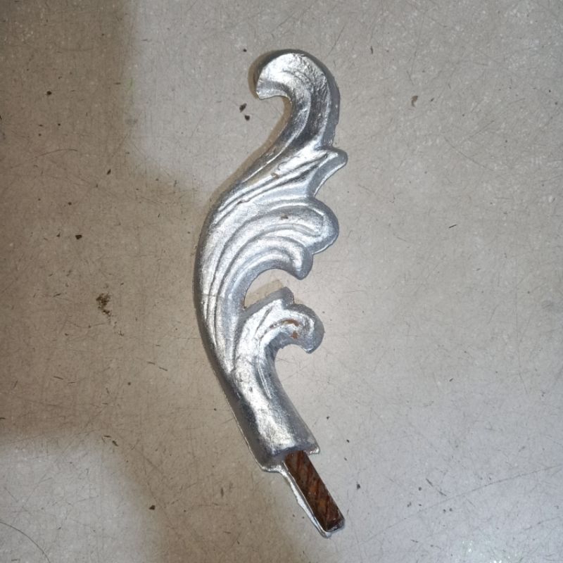 Ornamen Pagar Besi Kuda Laut ALUMINIUM