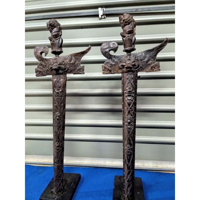 Jual sepasang warangka keris Bali / sepasang keris Bali corok