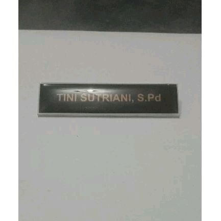 

NAMETAG RESIN / NAMETAG PEGAWAIN