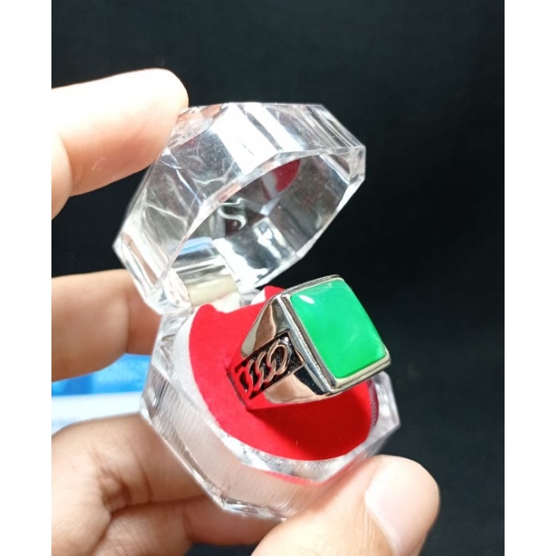 CINCIN BATU GIOK BURMA ASLI BERSERTIFIKAT LAB SIAP PAKAI