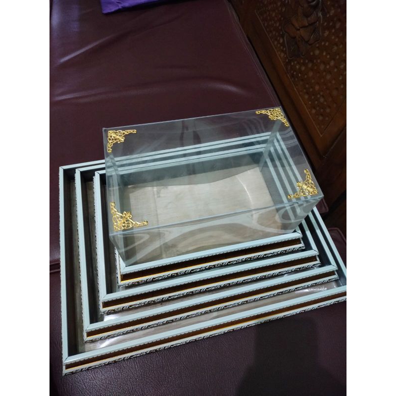 

kotak Hantaran Seserahan pernikahan 1 set isi 4 kotak