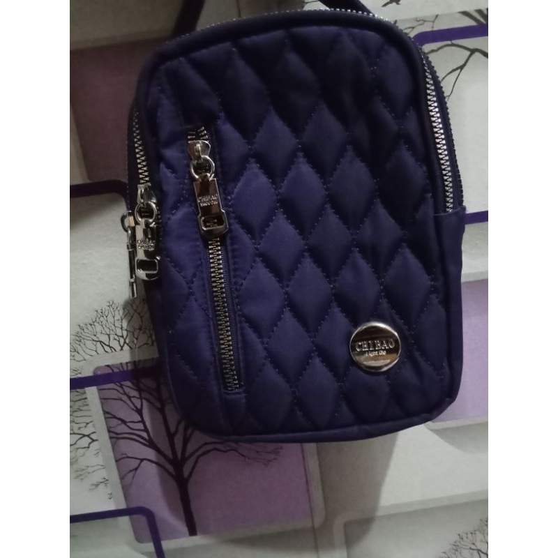 preloved tas sling wanita warna biru navy