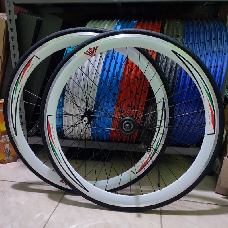 Sepasang Velg Fixie dengan Ban - Velg 700c - velg sepeda fixie - velg fixie terpedo - velg fixie dol