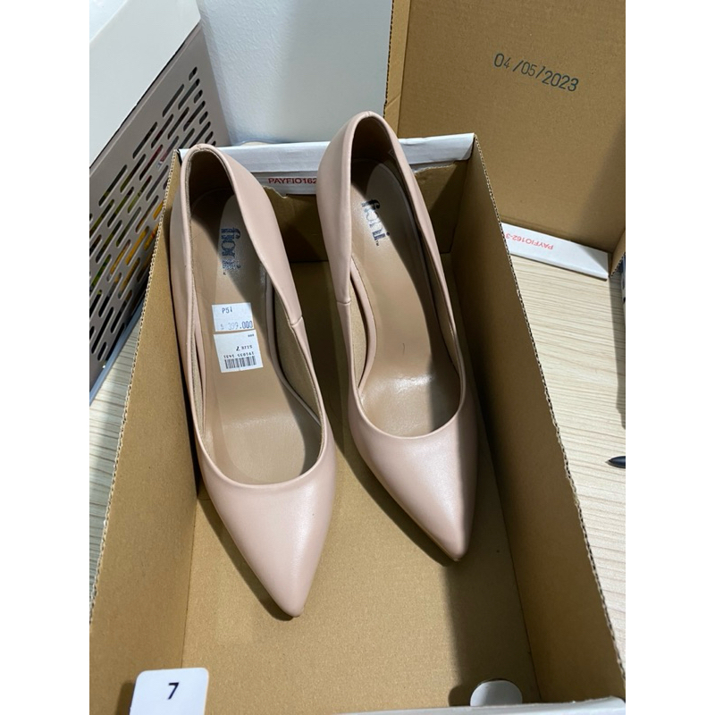 Fioni Habit Heels