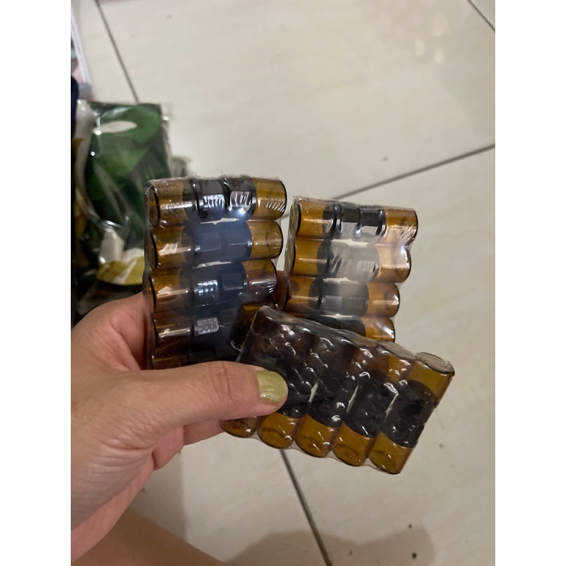 botol kecil atau botol parfum atau botol tester