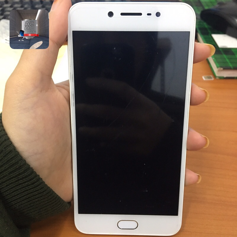 HP SECOND VIVO Y67 4/32GB GOLD FULLSET