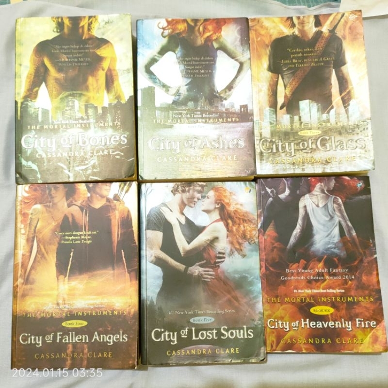 (PRELOVED) THE MORTAL INSTRUMENTS CASSANDRA CLARE CITY OF BONES CITY OF ASHES CITY OF GLASS CITY OF 