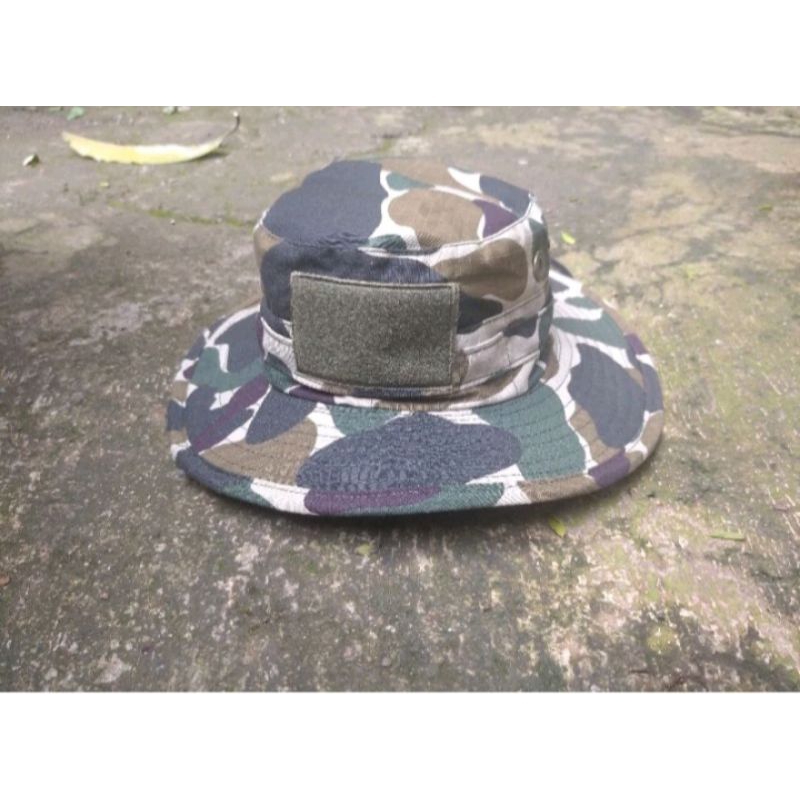 Topi rimba / topi gunung / topi lingkar besi loreng KKO Marinir