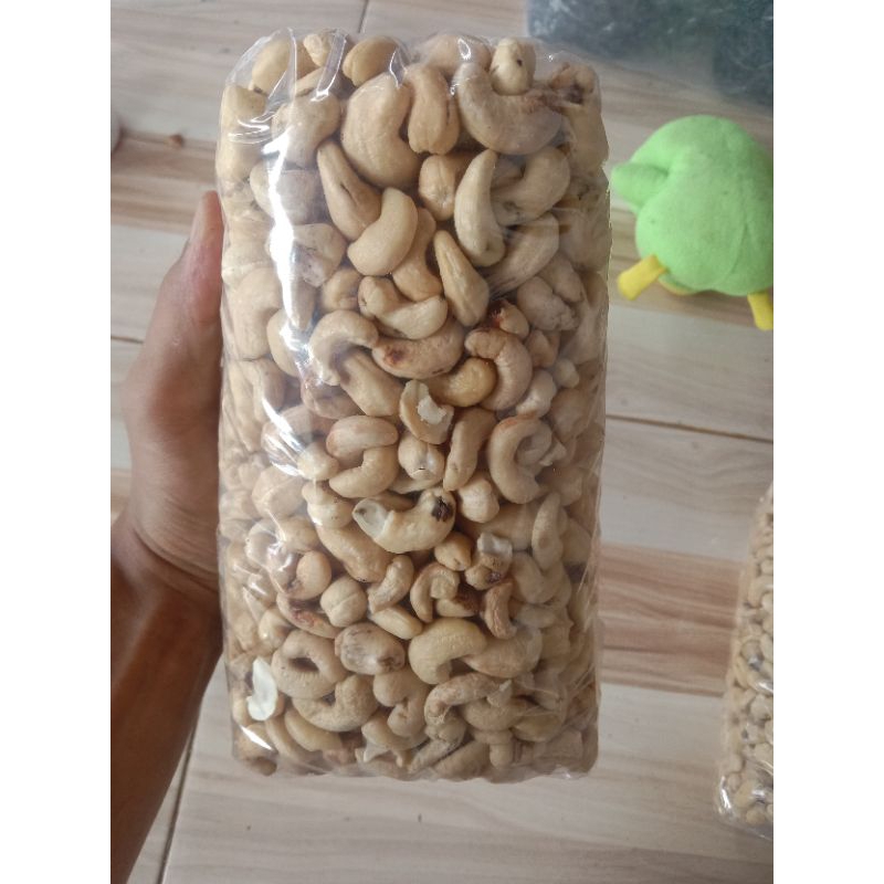 

kacang mede utuh sk1 (1kg) mentah