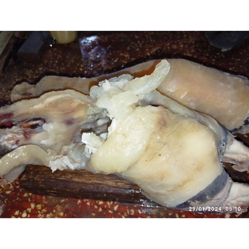 

Kikil Tunjang Bu Suri