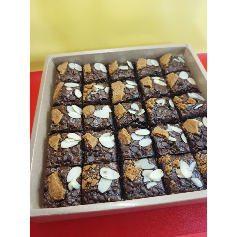 

MIX BROWNIES