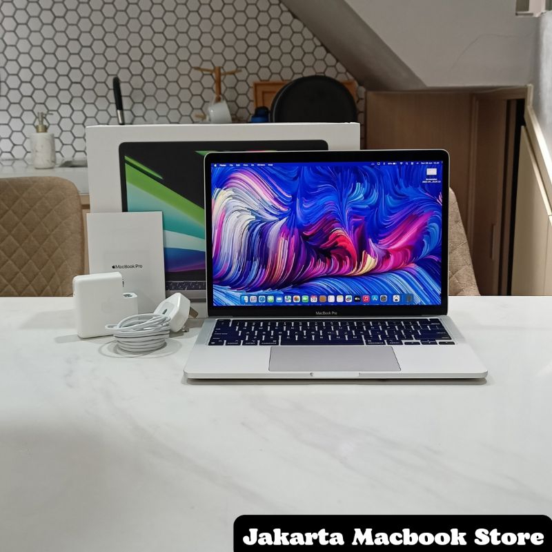 MacBook Pro 13 2020 M1 RAM 8GB SSD 256GB Touchbar