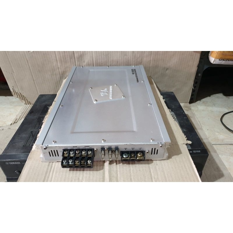 Power amplifier mobil 5channel hurricane wd-5500 vintage