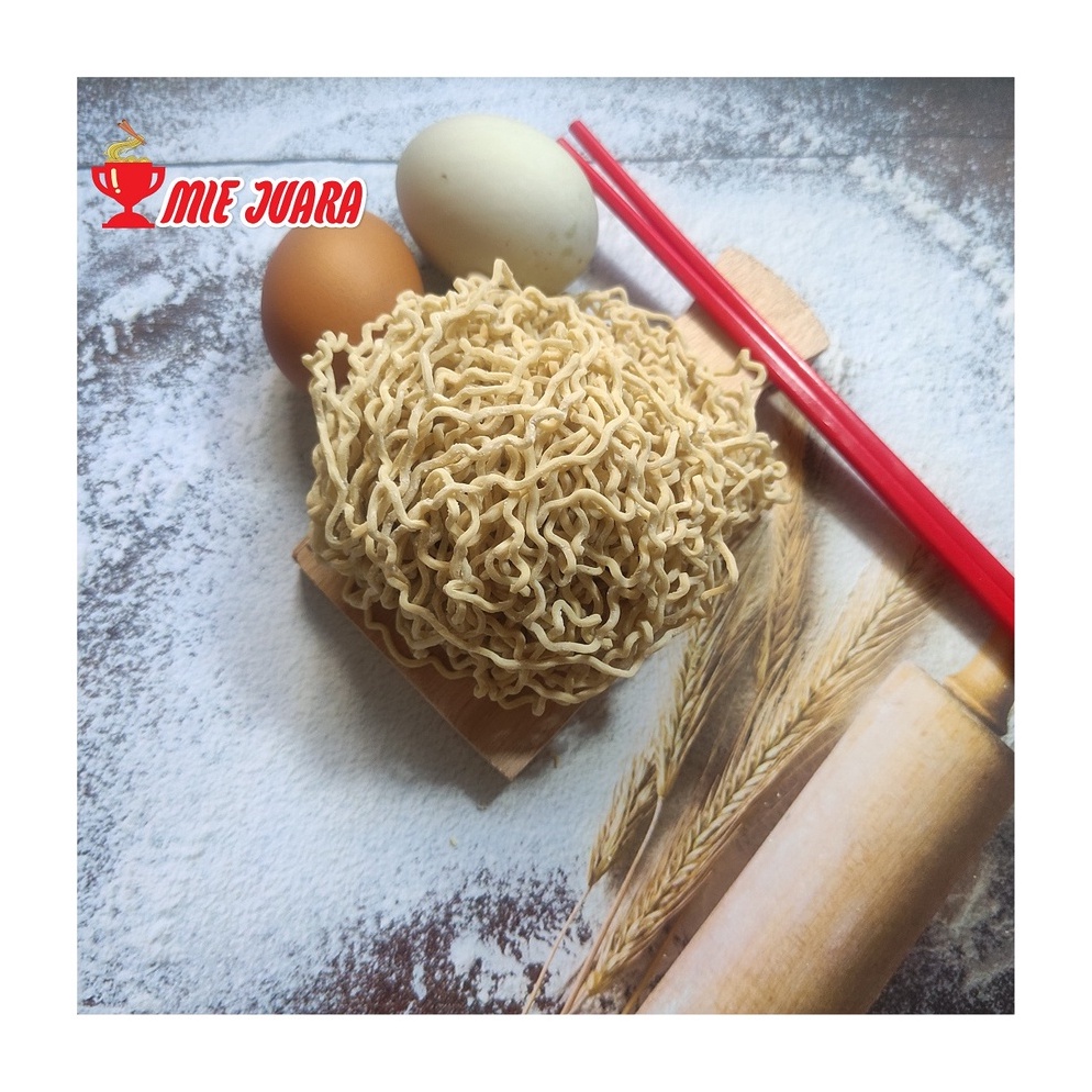 

ART R73W Mie Mentah Telur Bebek Garing Kenyal Bakmi Mentah Juara 1 kg