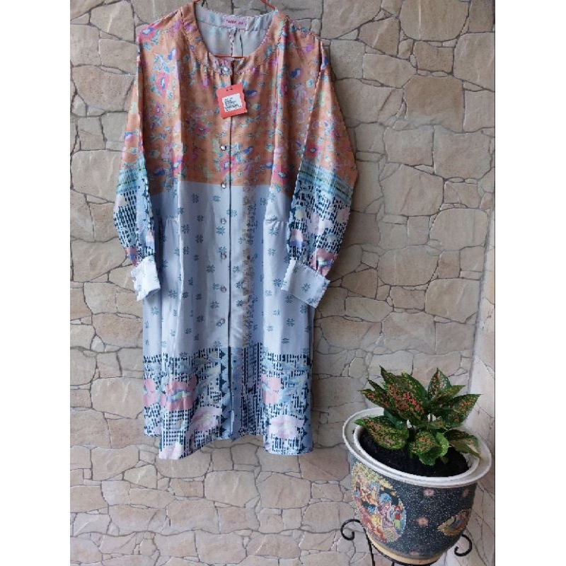 Lagosi tunic Ria Miranda