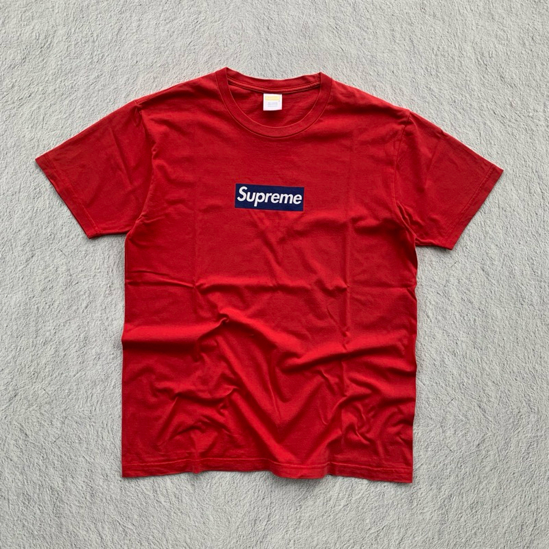 kaos supreme logo box tshirt