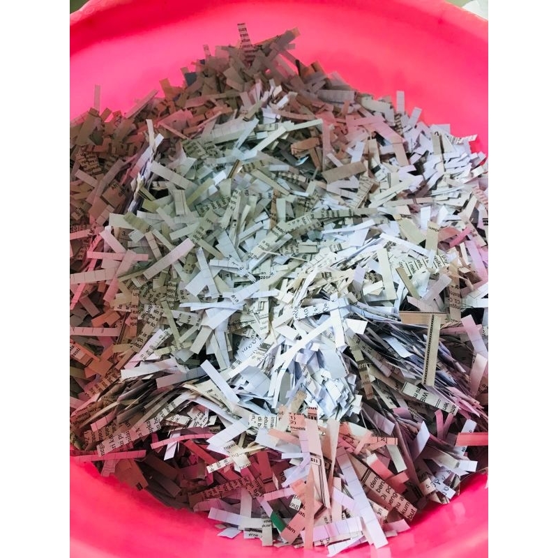 

Guntingan kertas roll