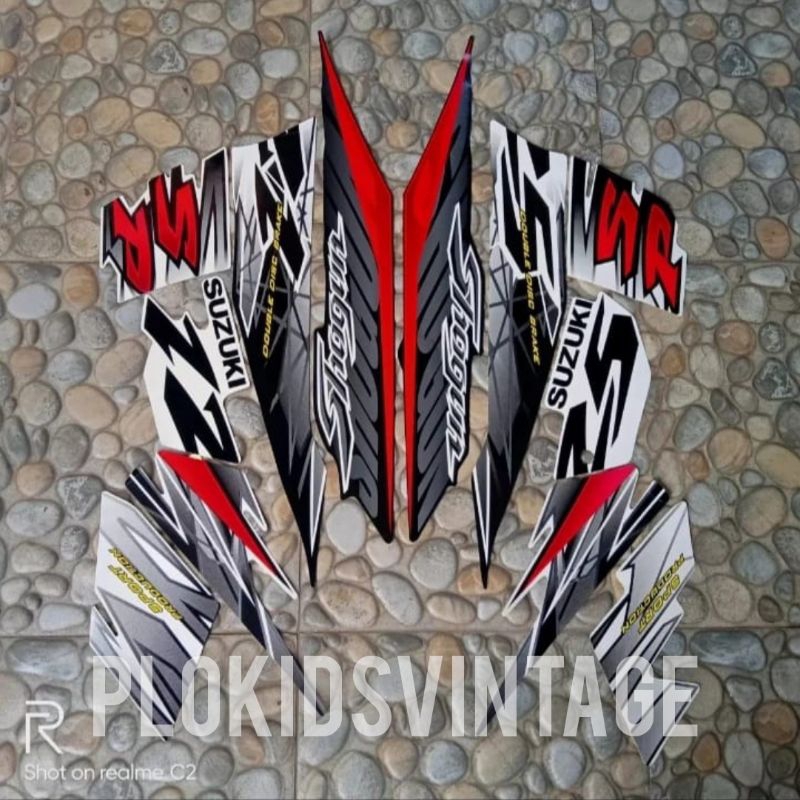 STRIPING STICKER LIST BODY SHOGUN SP 125 2007 HITAM MERAH
