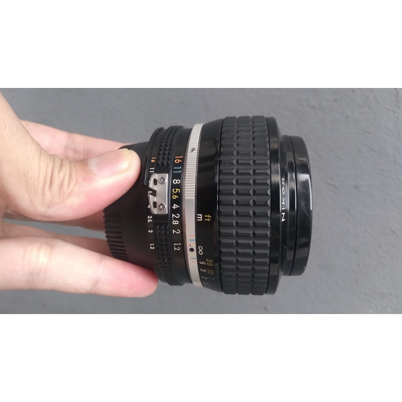 lensa nikon 50mm f1.2 ais