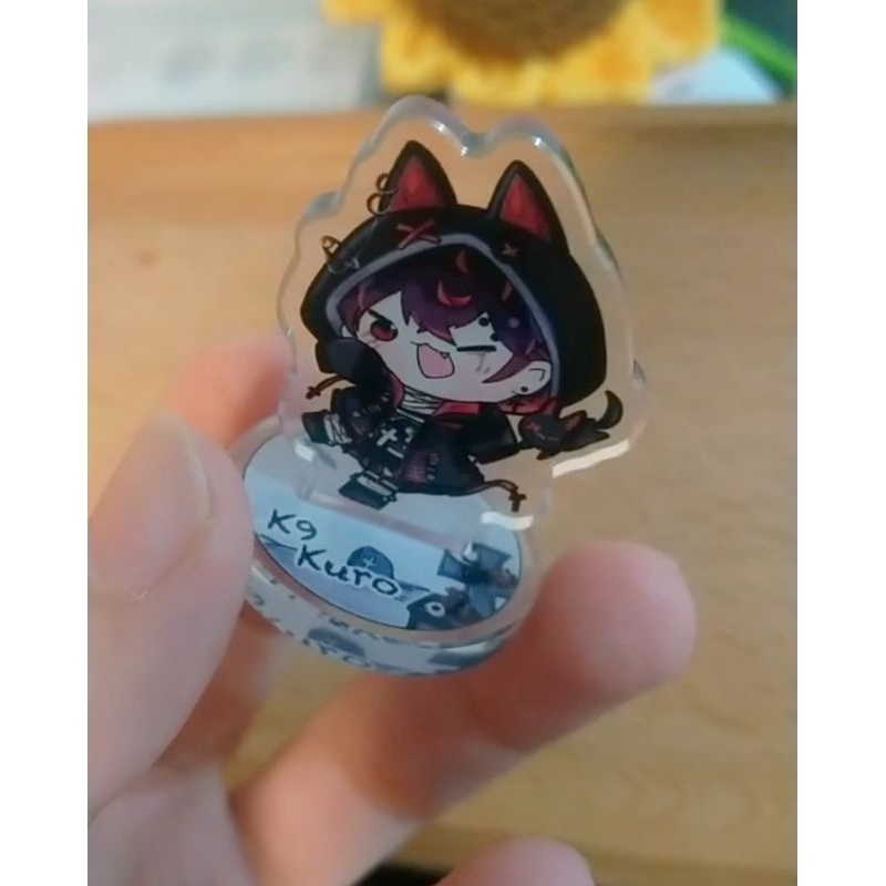 K9kuro Mini Standee