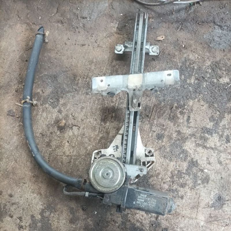 regulator power window kiri belakang mazda 626 capella
