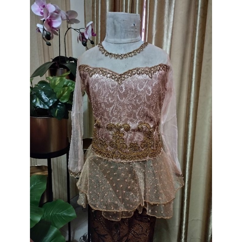 Atasan Kebaya Anak Jaguar Polkadot