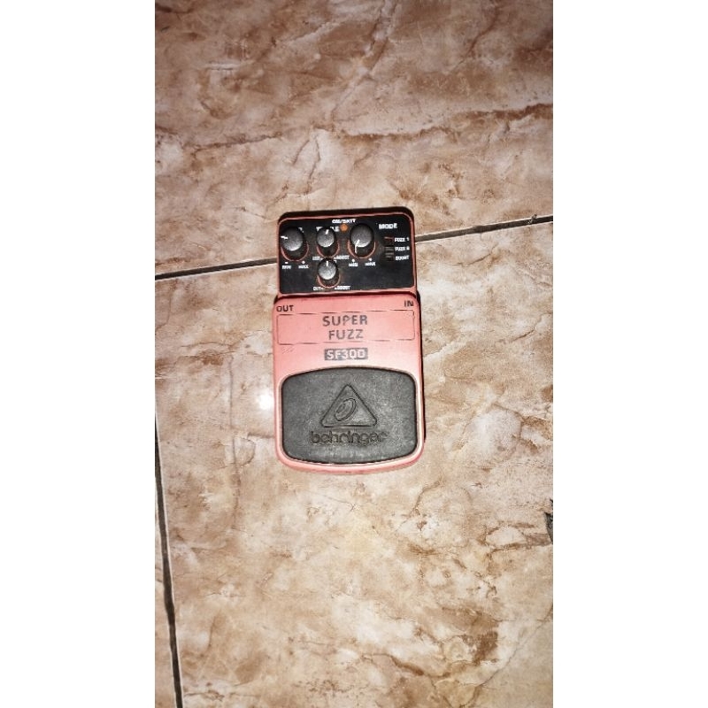 behringer sf300