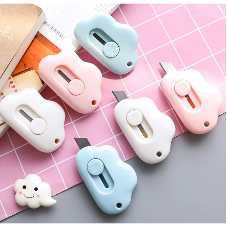 

Pisau Cutter Mini Model Awan & Dolphin Alat Bantu Potong Kertas Plastik Unboxing Paket Perlengkapan ATK Sekolah Travel Size Cloud