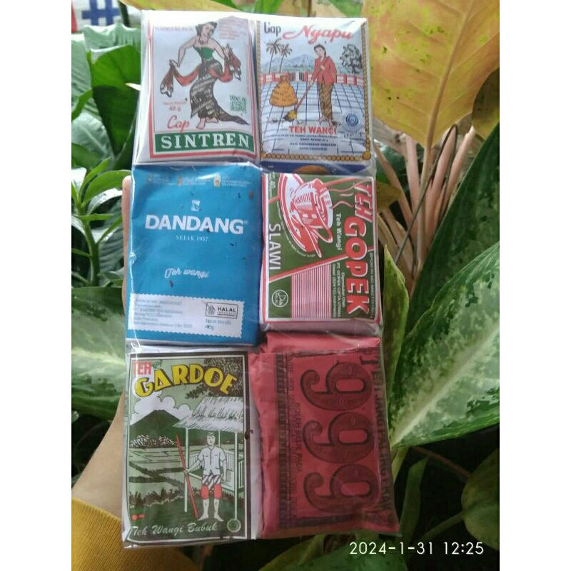 

tehRacikanKhasSolo,80grm,(tehDandang,tehSintren,TehGardoe,TehGopek,tehNyapu,Teh999),wangi,kentel,Enak