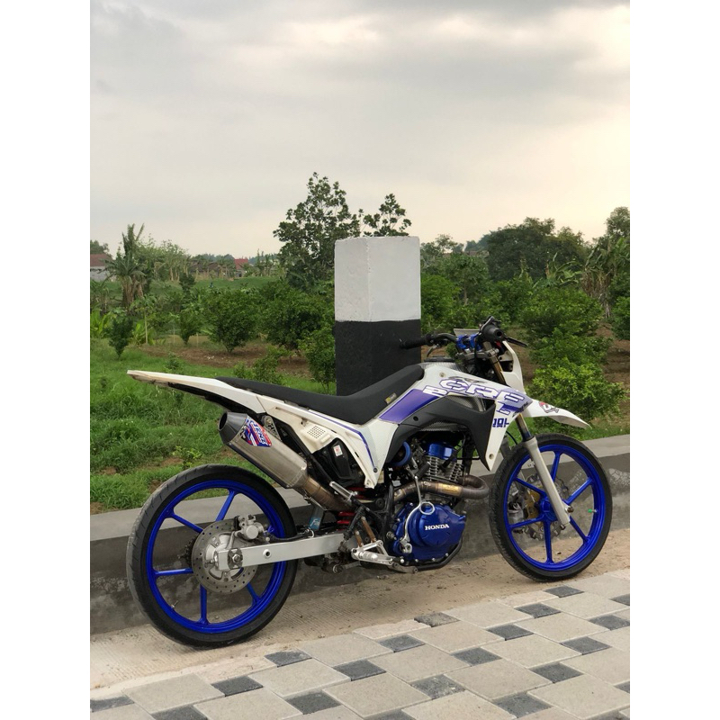 Henz racing  pnp Crf 300cc