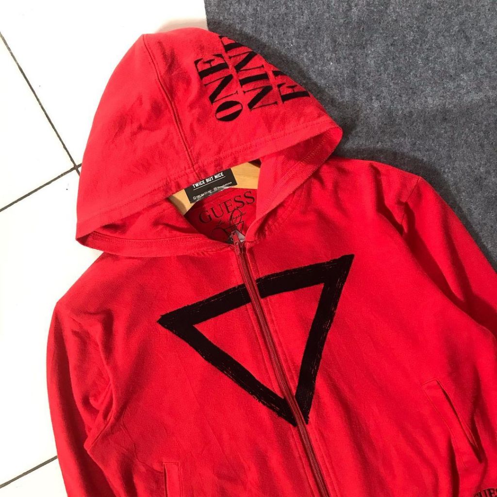 Hoodie GU*SS Merah (Second)