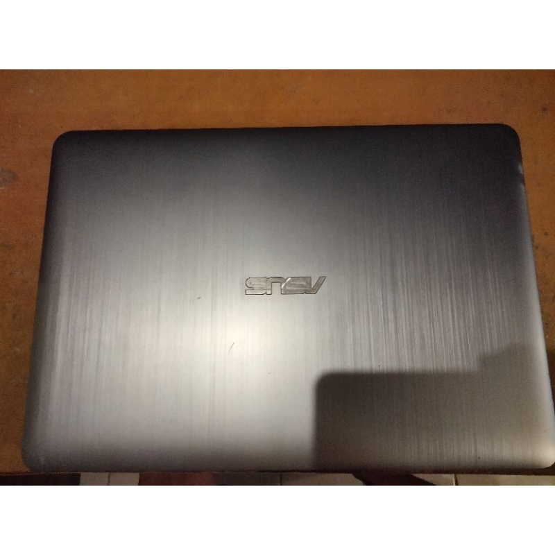 Asus laptop X441U