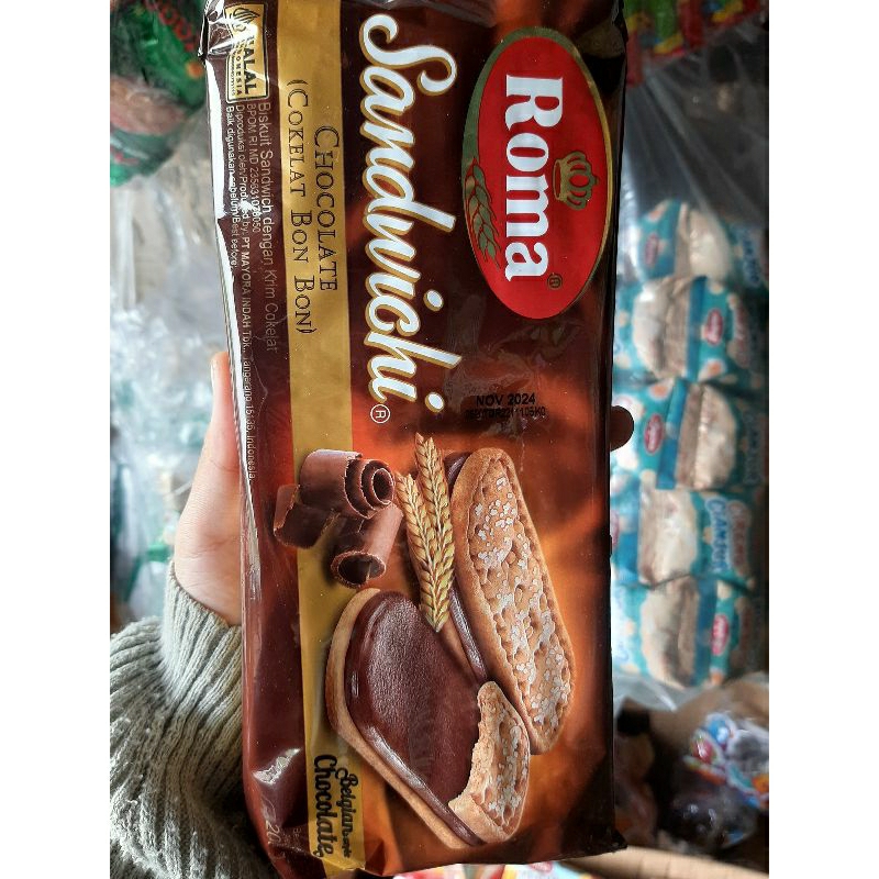 

BISKUIT SANDWICH ROMA SANDWICHI COKLAT BON BON 206GRAM