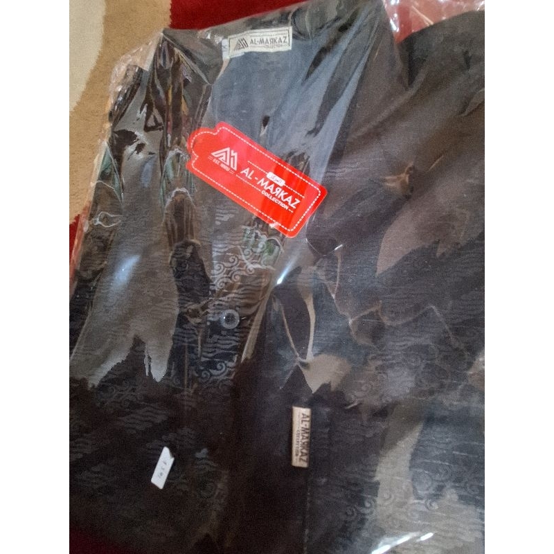 Baju jubah pria, AL-MARKAZ