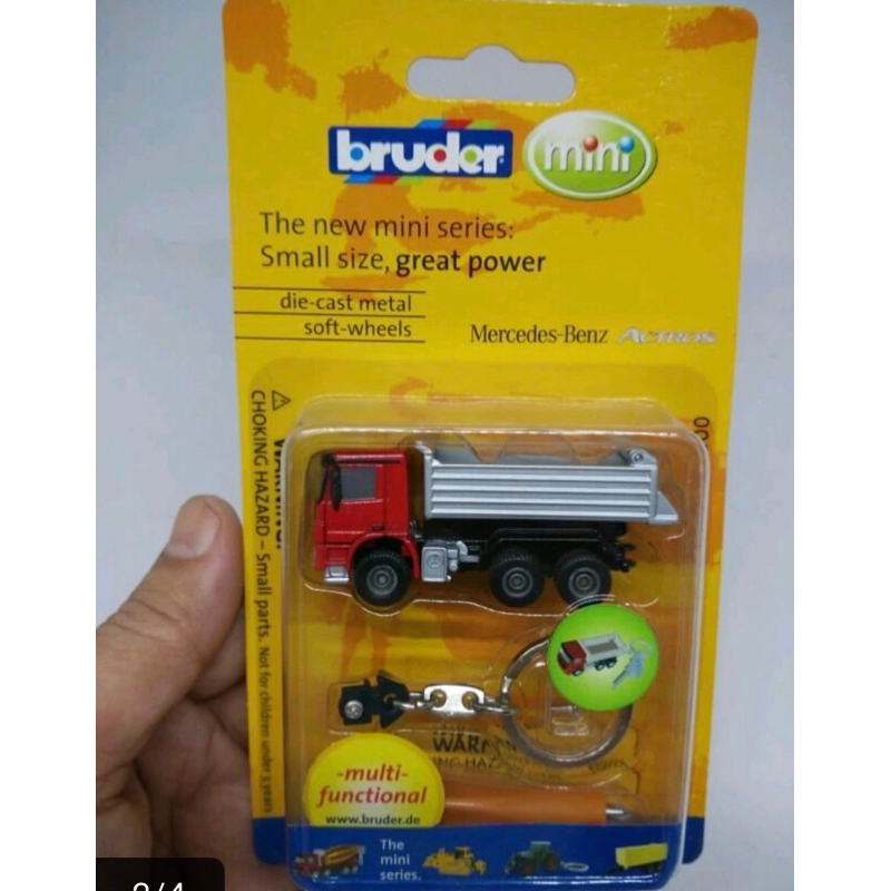 Diecast gantungan Mercedes Benz Truck Mini