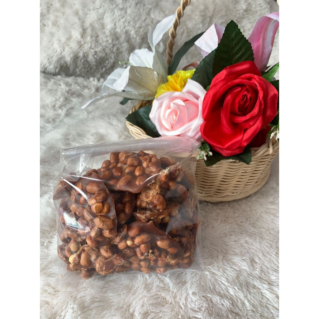 

Ampyang Kacang Gula Jawa 1/2 Kg Manis Nikmat Gurih