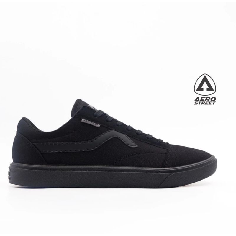 Aerostreet Sepatu Massive Low Size 38