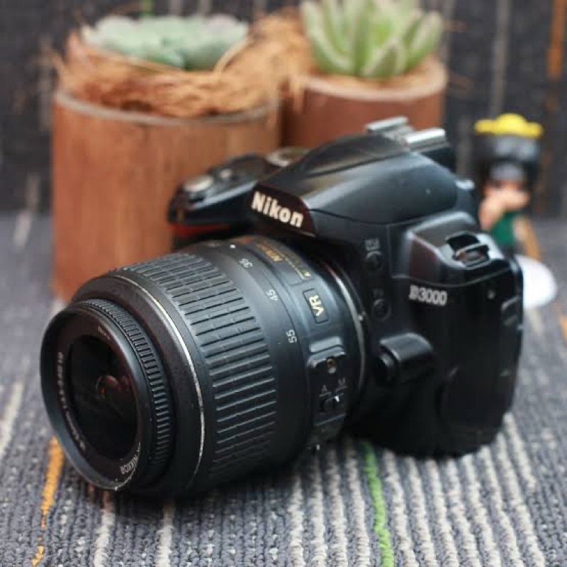 FLASH SALE KAMERA NIKON D3000 murah NIKON D3000 fulset siap pakai NIKON D300 Lensa kit Nikon Fulset