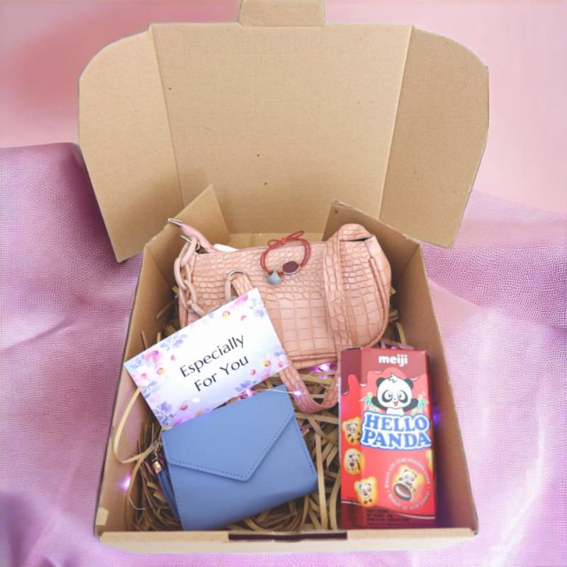 

Kado ulang tahun cewek/Hampers ulang tahun/kado valentine/kado anniversary/kado lebaran