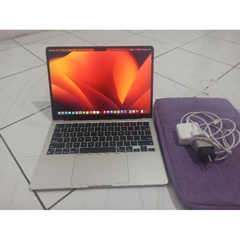 MacBook Air M2 2022 8/256 GB