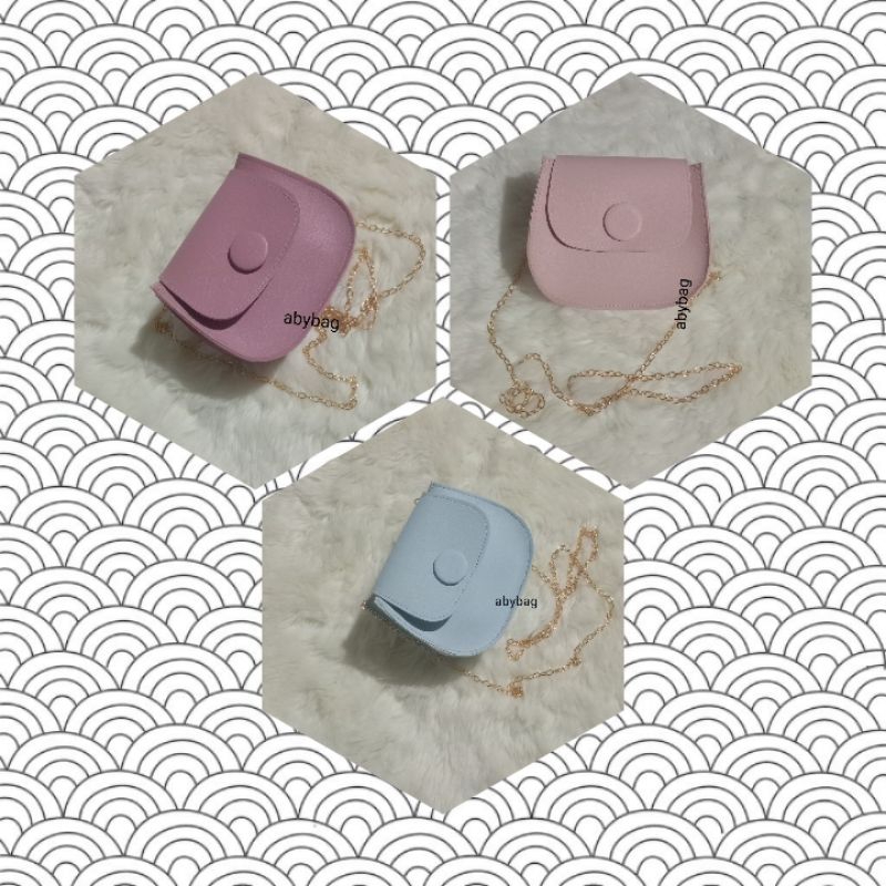 Tas Selempang Mini Rantai Karina / Tas Wanita Mini Rantai / Tas Wanita Kekinian