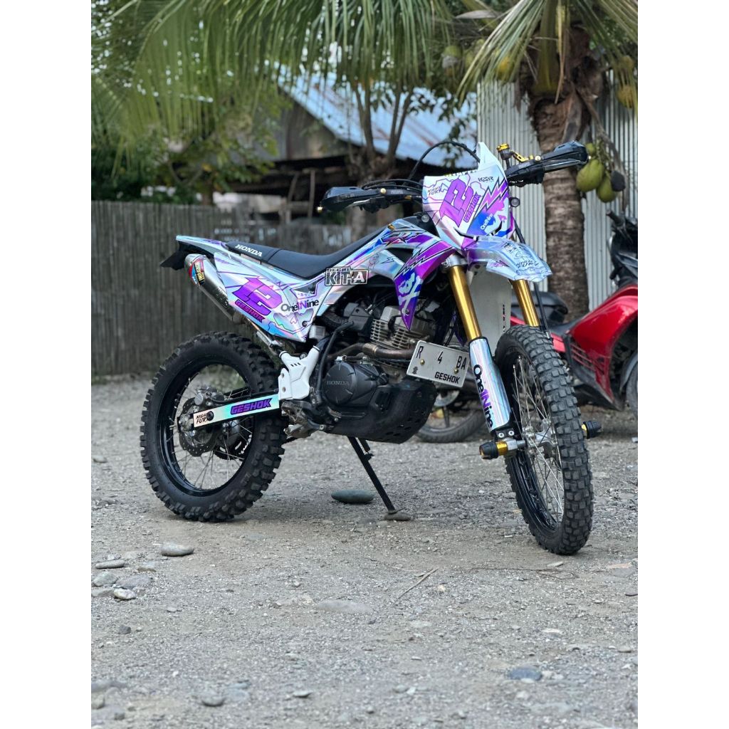 Stiker CRF 150L decal sticker motor CRF 150L MOTIF PUTIH UNGU SUPERMOTO