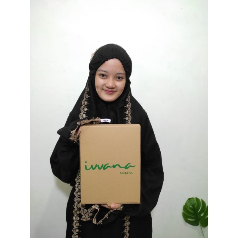 Mukena Iffah Potongan Berlengan Hitam Abu Rayon Twill Premium Adem Renda Tulle  Eksklusif Mukena Ray