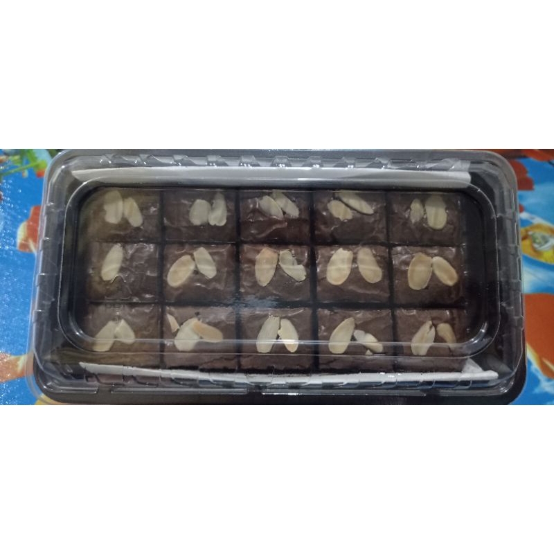 

Brownies Fudgy Ekonomis 90RIBU 3Box