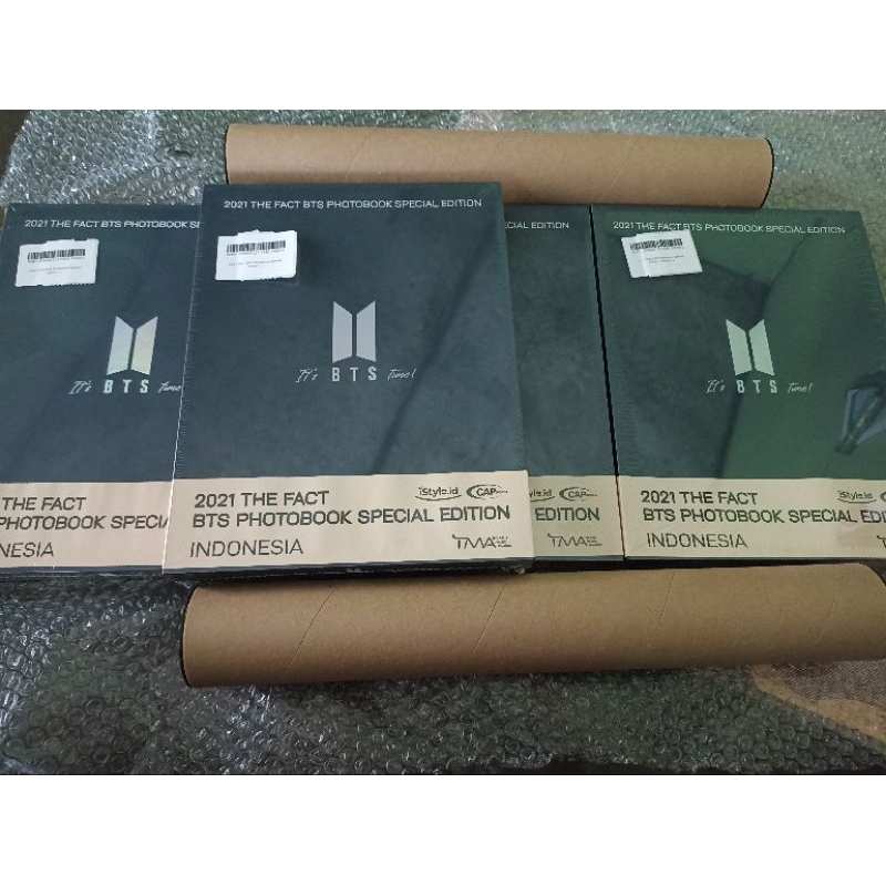 

Buku kamus empat bahasa