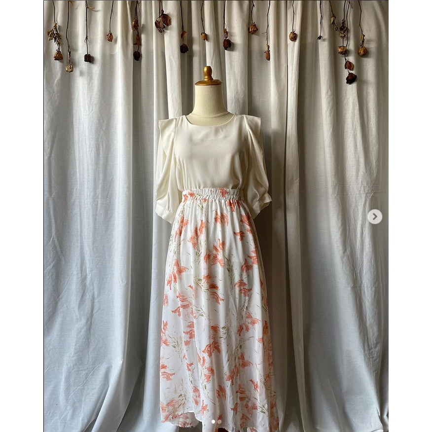 Monday Delivery Dutch Skirt & Mill Skirt