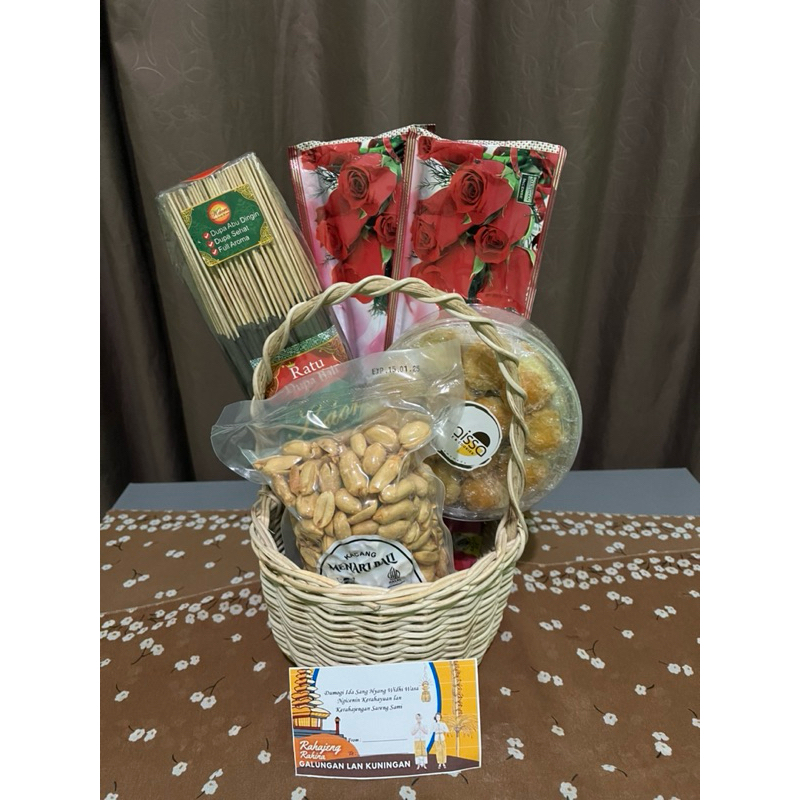 

Hampers Galungan / Parcel Galungan Murah Tabanan Bali