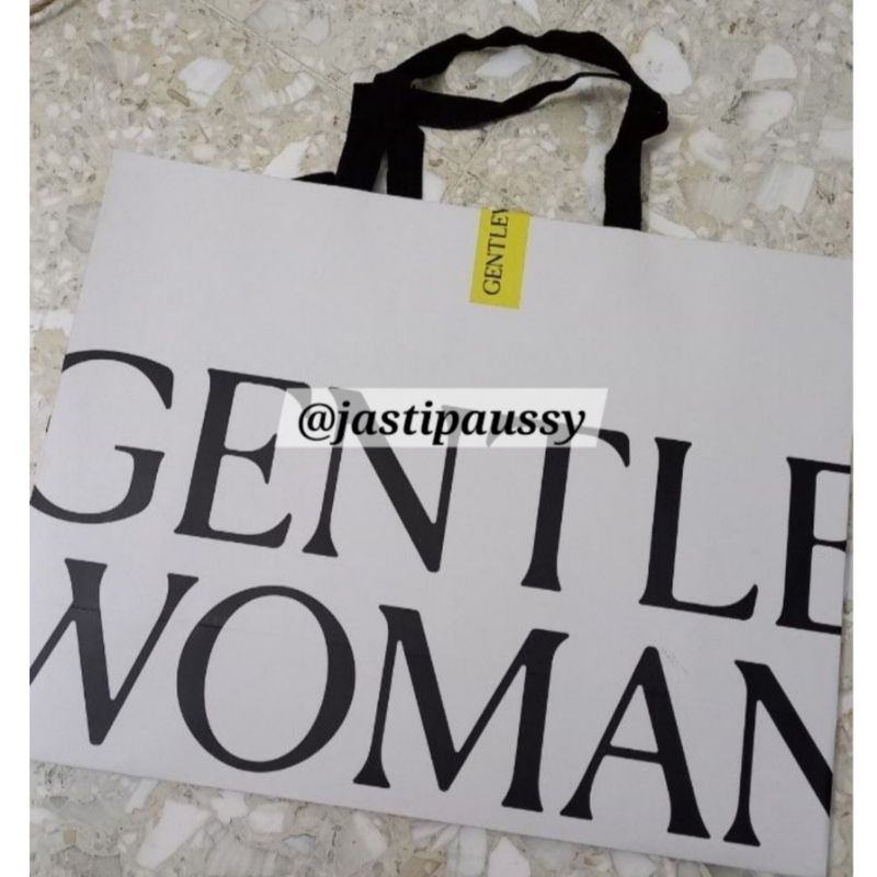 

GENTLE WOMAN PAPERBAG ORI BANGKOK THAILAND READY PAPER BAG GENTLE WOMAN ORIGINAL PAPERBAG WHITE LARGE JASTIP BANGKOK JASTIP BKK