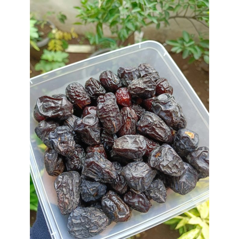 

Kurma Ajwa Kurma Nabi (1 kg)